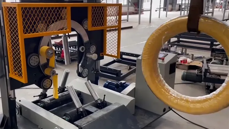 Máquina envolvedora semiautomática de bobinas